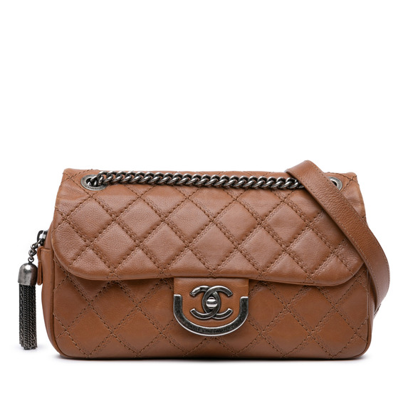 Pre-Loved Chanel Paris Edinburgh Medium Calfskin Coco Sporran Flap - Picture 1 of 11